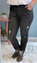 Frayed Cuff Ankle Length Straight Leg Jeans